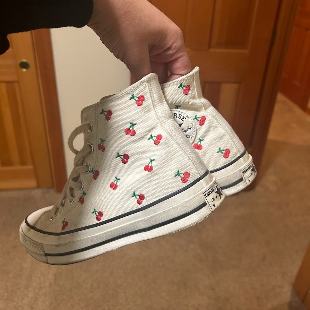 Cherry Converse Embroidered High Top SIZE 8 Cream